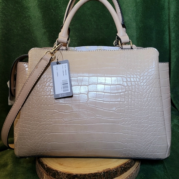 GUESS Caramel Juneau Handbag - Picture 4 of 9